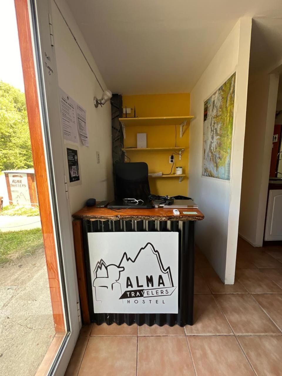 エル・チャルテン Alma Travelersホステル エクステリア 写真
